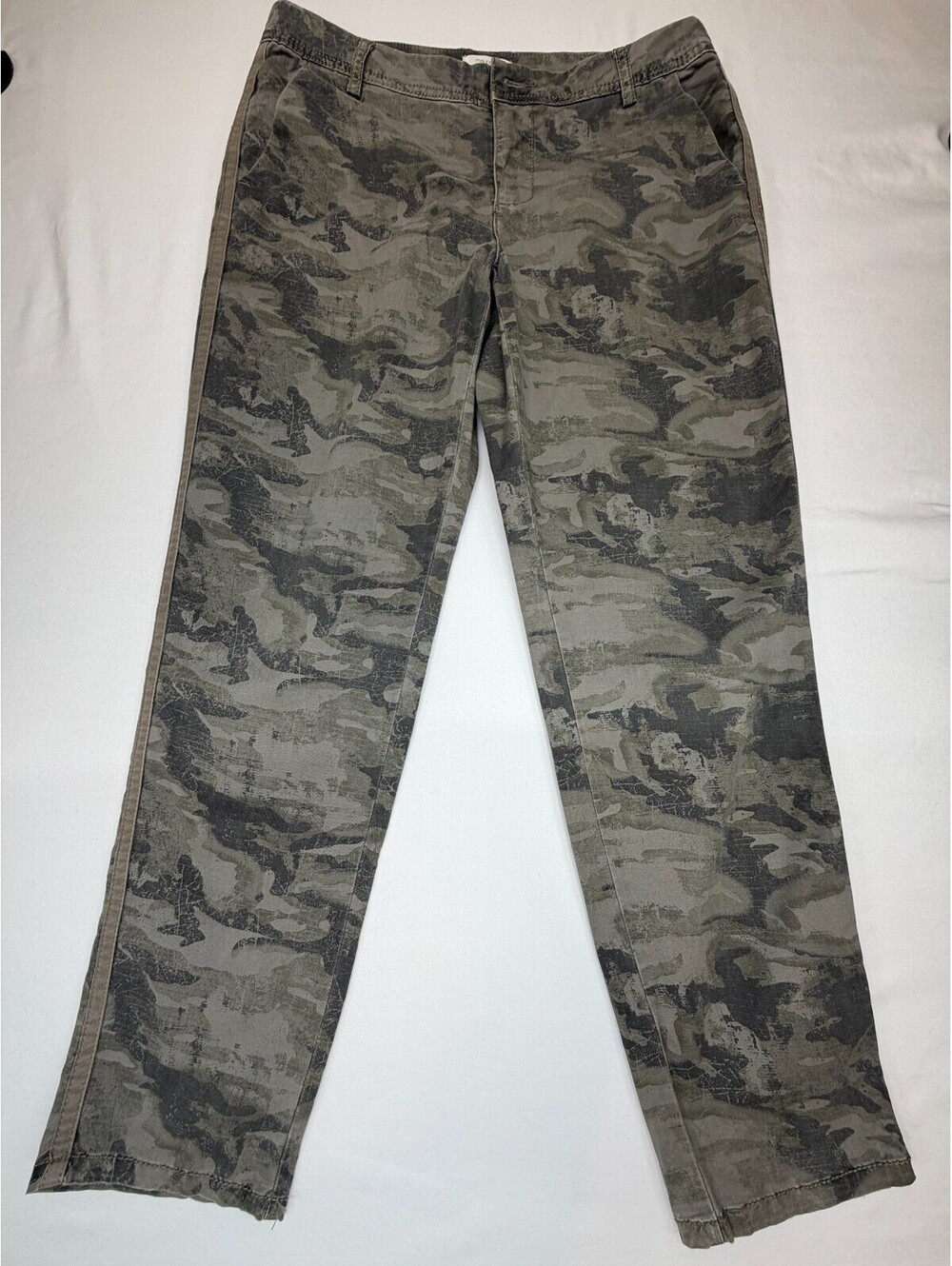 Maurices Women's Jeans Straight Camouflage Mid Rise Slash Pocket Size 9/10 Green